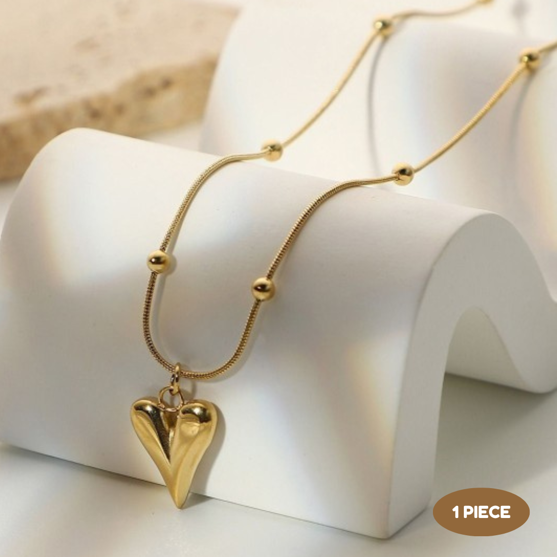 Anti-Tarnish Heart Pendant Necklace with Pearl Design Chain Gold