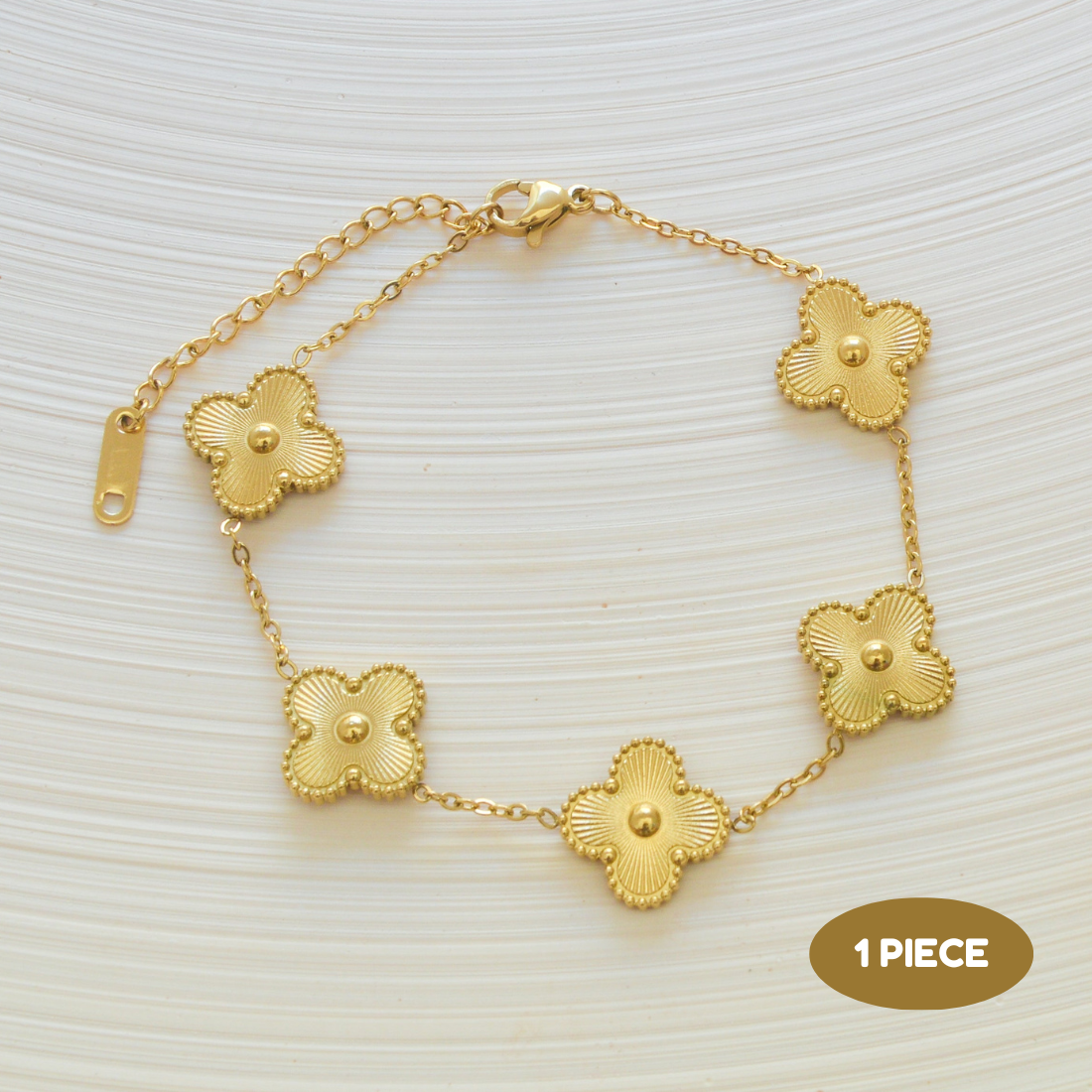 Gold Plated Clover Bracelet (Pack of 1, Gold )