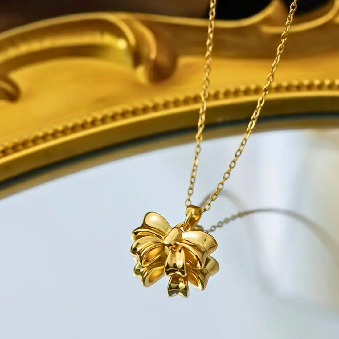 Anti-tarnish Gold Plated Bow Style Pendant (Pack of 1)