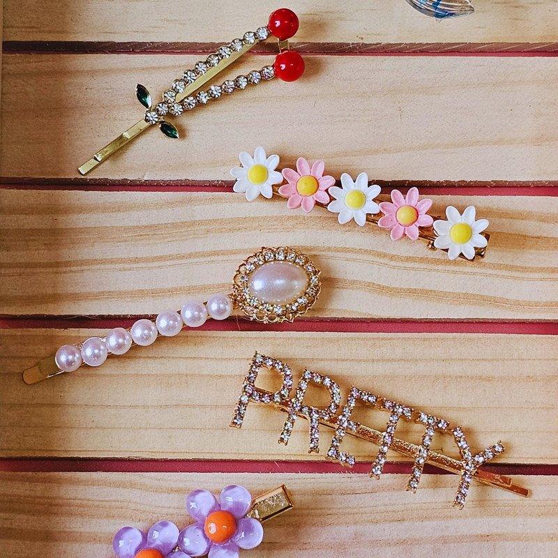 Embellised hair Pin For girls kids Partywear casual ( Pack of 1, Multicolor) - Puchku.in