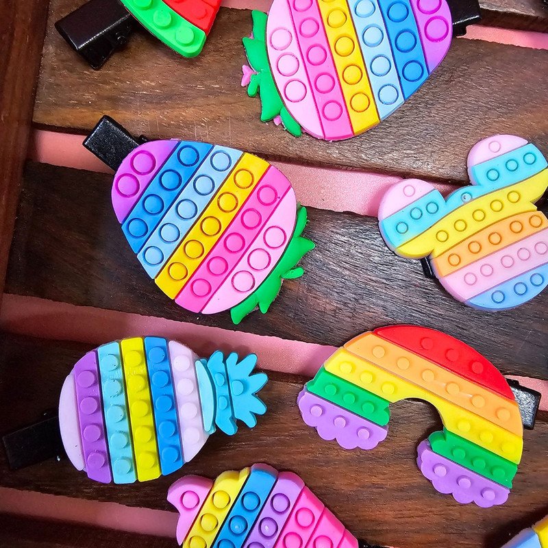 Small Pop it Design Hair Clip for Kids - Pack of 1(Random Design) - Puchku.in
